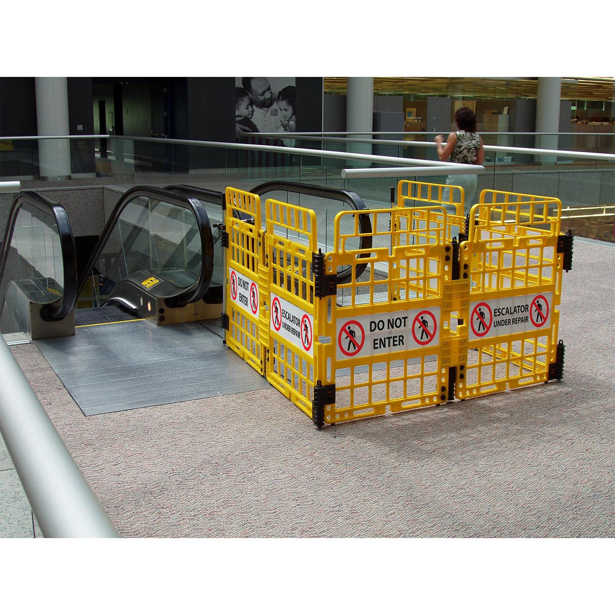 TD1150 WORKGard Escalator Barricade